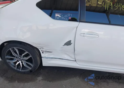 2014 Scion Tc из США, поврежденный, VIN JTKJF5C72E3079582